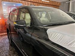 تۆیۆتا لاند کروزەر